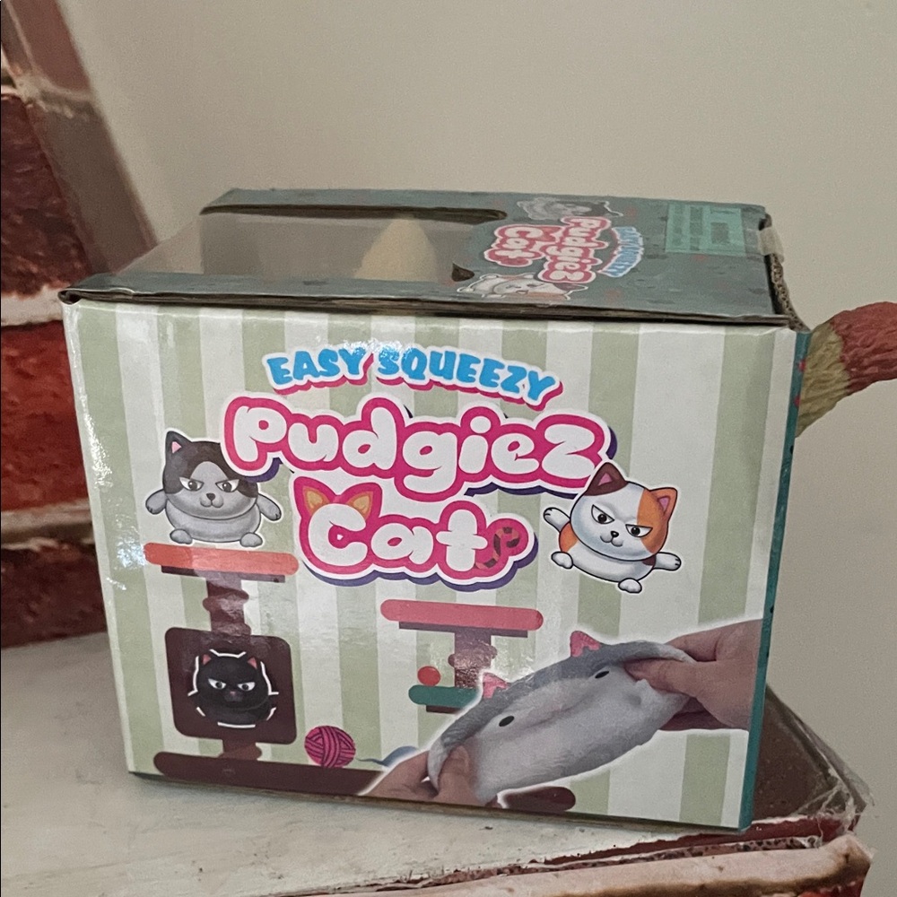 Pudgiez Cat Easy Squeezy Plush Squishy - Yellow & Brown - Picture 6 of 10